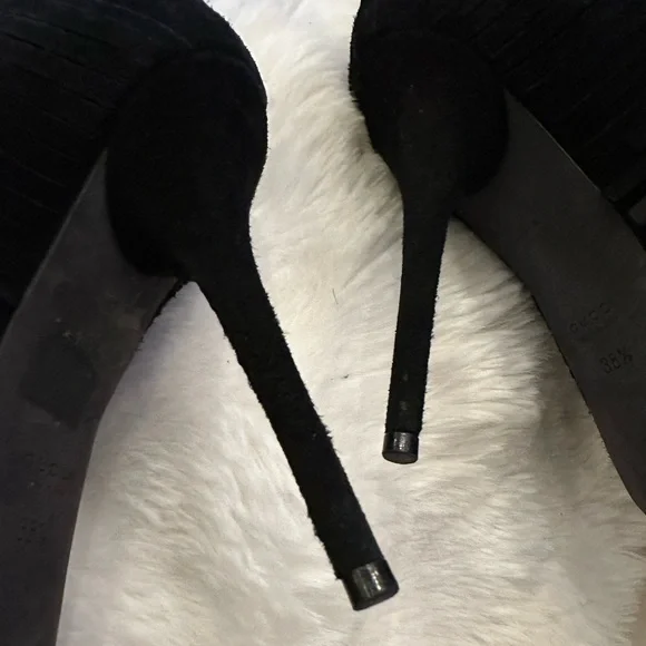 Gucci black suede fringe open top boots with zippered back size 38.5 - Picture 12 of 13